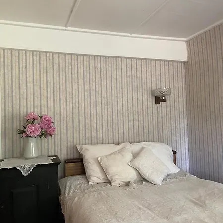 Aaviku Holiday Houses Vanamoisa