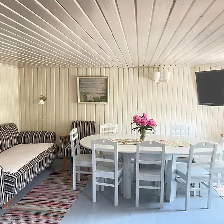 Aaviku Holiday Houses Holiday home Vanamoisa